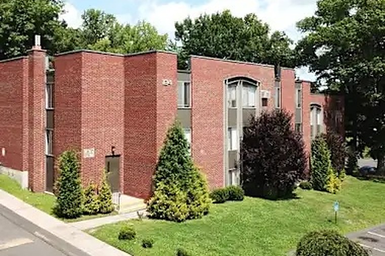 Springwood Gardens apartments, New Britain