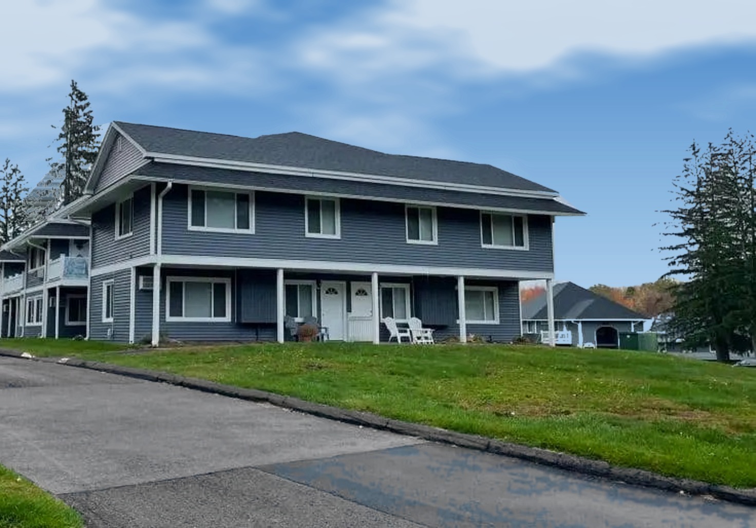 Woodbury Knoll apartments, Woodbury, CT